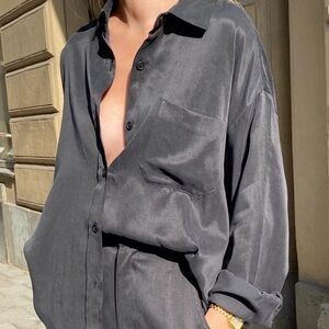 Djerf Avenue On The Go Shirt Storm Size Large